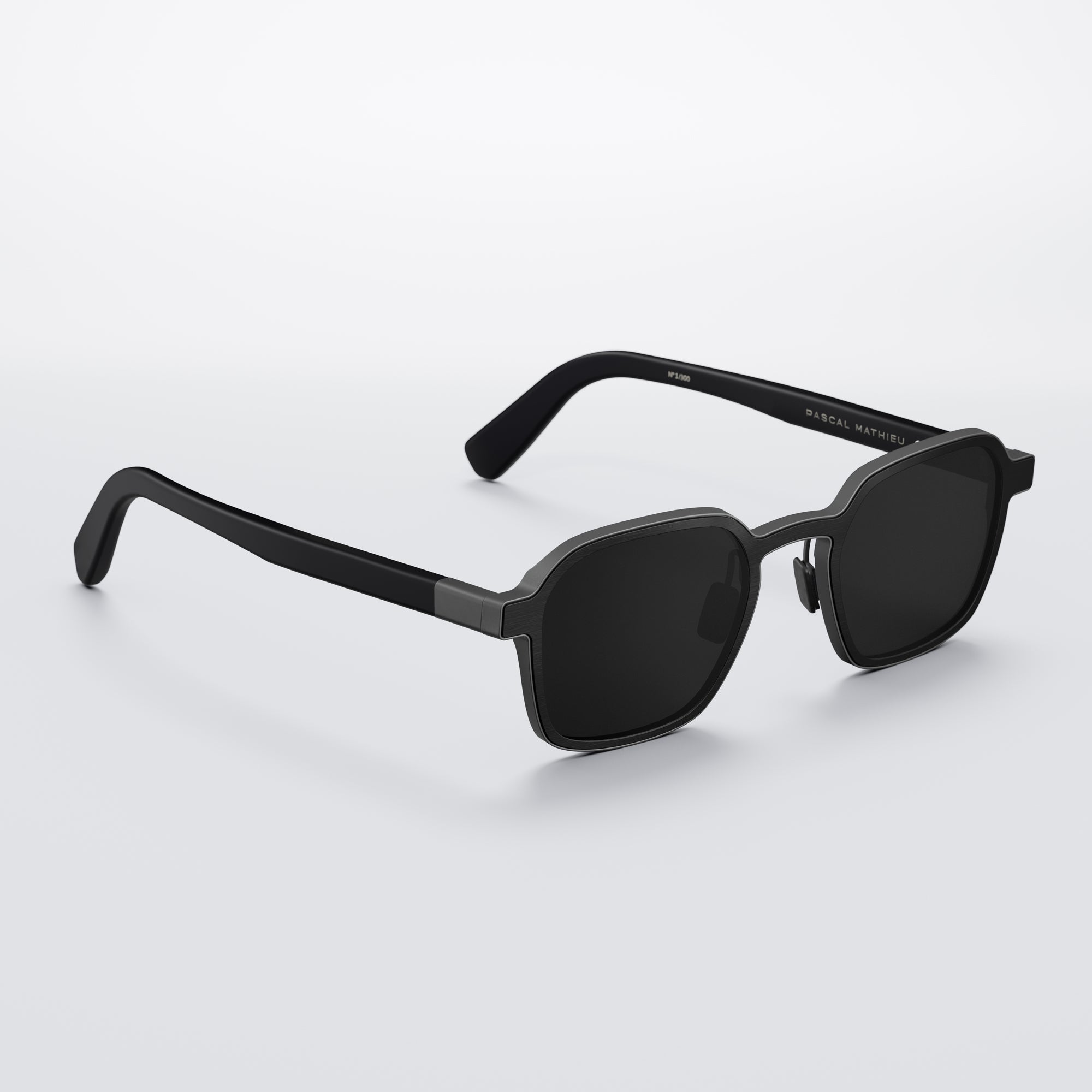 COSMIQUE NOIR & SPACE GREY