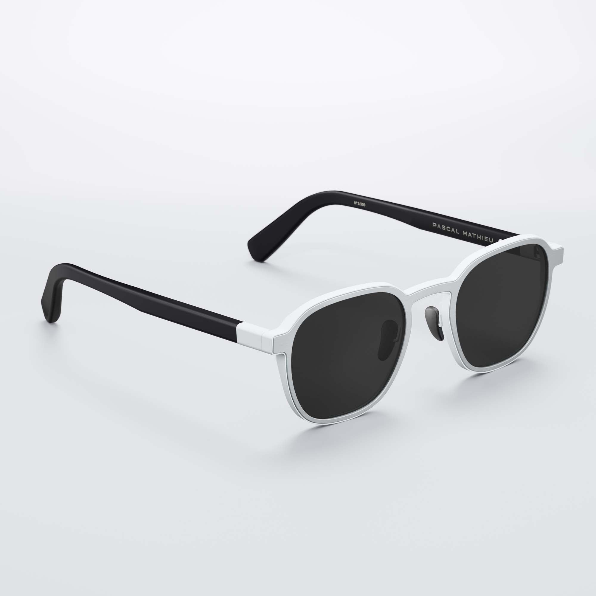 PANTINE STEEL & WHITE