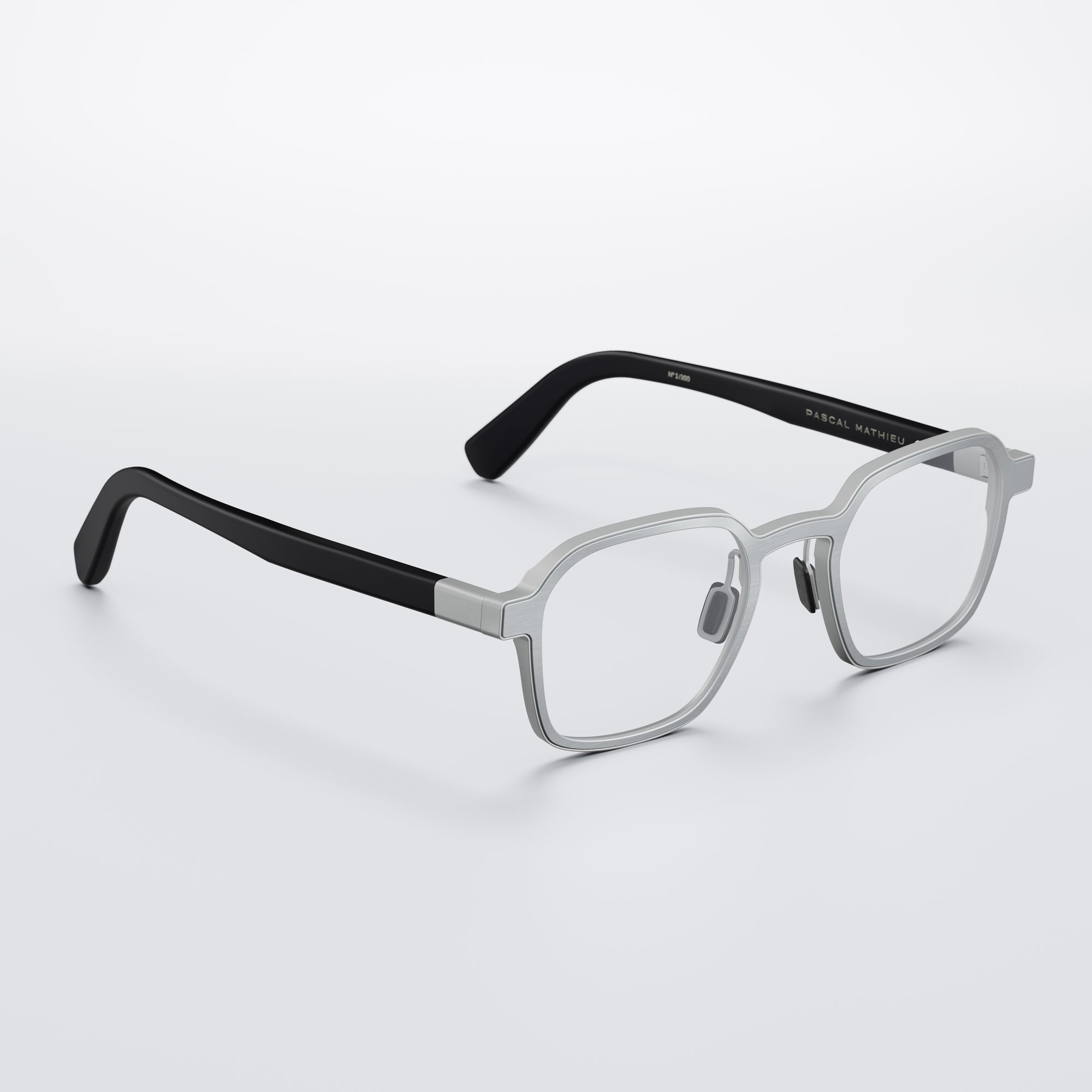 COSMIQUE STEEL